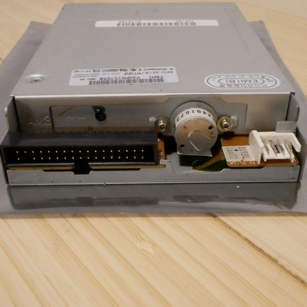 Samsung TriGem SFD-321B 3.5 inch Internal Floppy Drive FDD - Tested & Working 32
